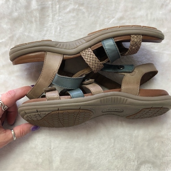 NWOB 𝅺Rockport Cobb Hill Rubey T-Strap Sandals Size 6 - Picture 3 of 9